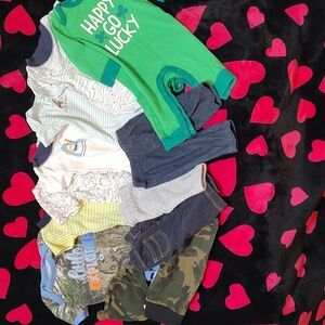 0-3mo Lot Baby Onesies & Pants